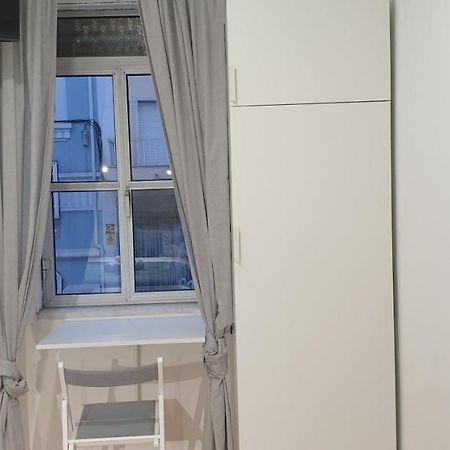 Apartamento Antonio Pedro Lisbona Esterno foto