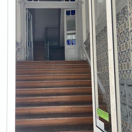 Apartamento Antonio Pedro Lisbona Esterno foto