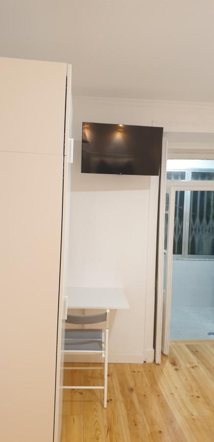 Apartamento Antonio Pedro Lisbona Esterno foto